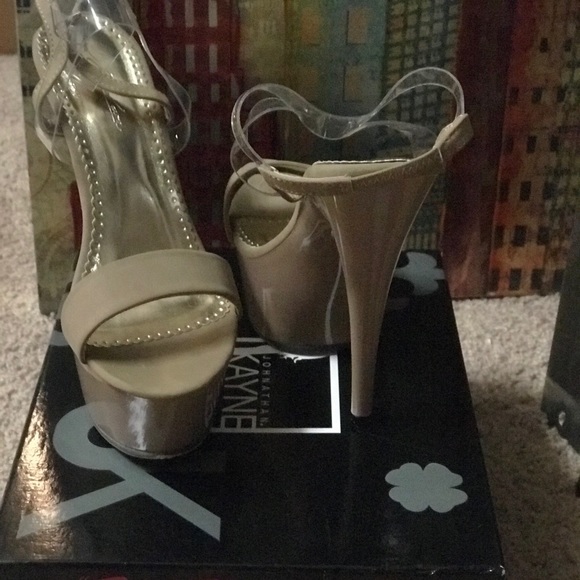 5” nude platform heels. Worn once! - Picture 2 of 2